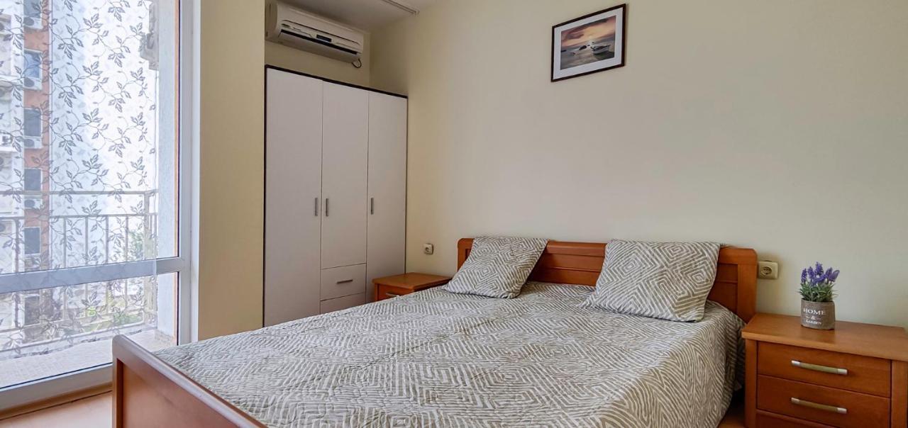 Crown And Imperial Apartments Sveti Vlas Εξωτερικό φωτογραφία