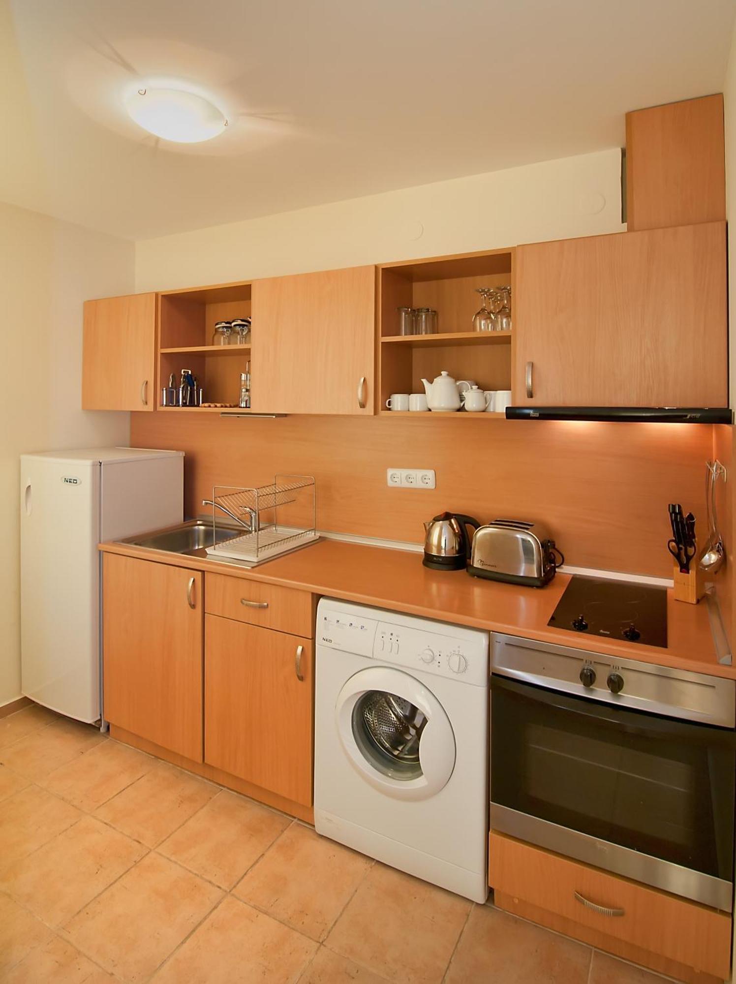 Crown And Imperial Apartments Sveti Vlas Εξωτερικό φωτογραφία