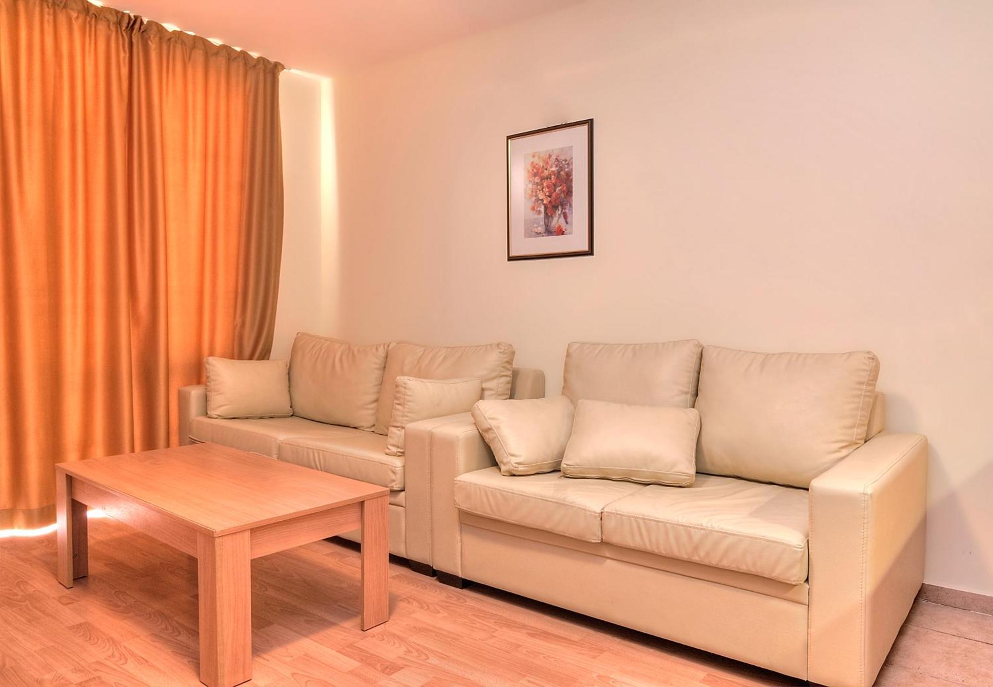 Crown And Imperial Apartments Sveti Vlas Εξωτερικό φωτογραφία