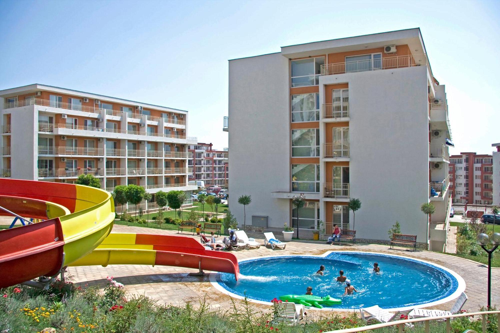 Crown And Imperial Apartments Sveti Vlas Εξωτερικό φωτογραφία