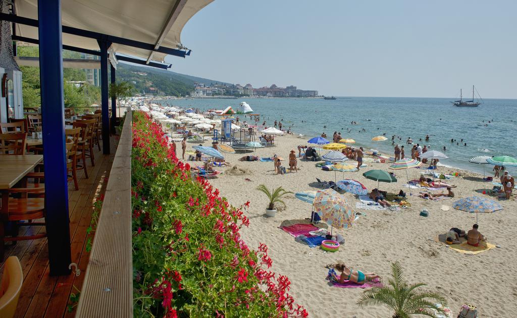 Crown And Imperial Apartments Sveti Vlas Εξωτερικό φωτογραφία